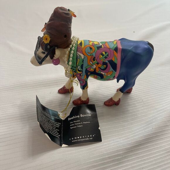 Vintage 2002 Westland Giftware Cow Parade BEEHIVE BOVINE Resin Figurine - Picture 1 of 7